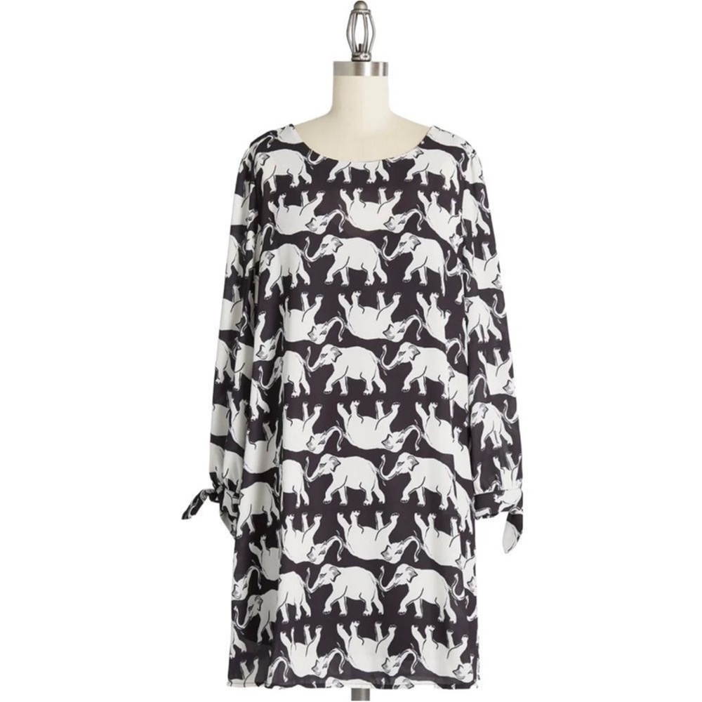 NWT Black & White Elephant Day Parade Shift Dress🐘 - Picture 2 of 16